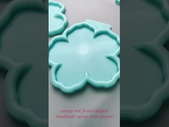 طلاء بريق في البوكسي الشفاف